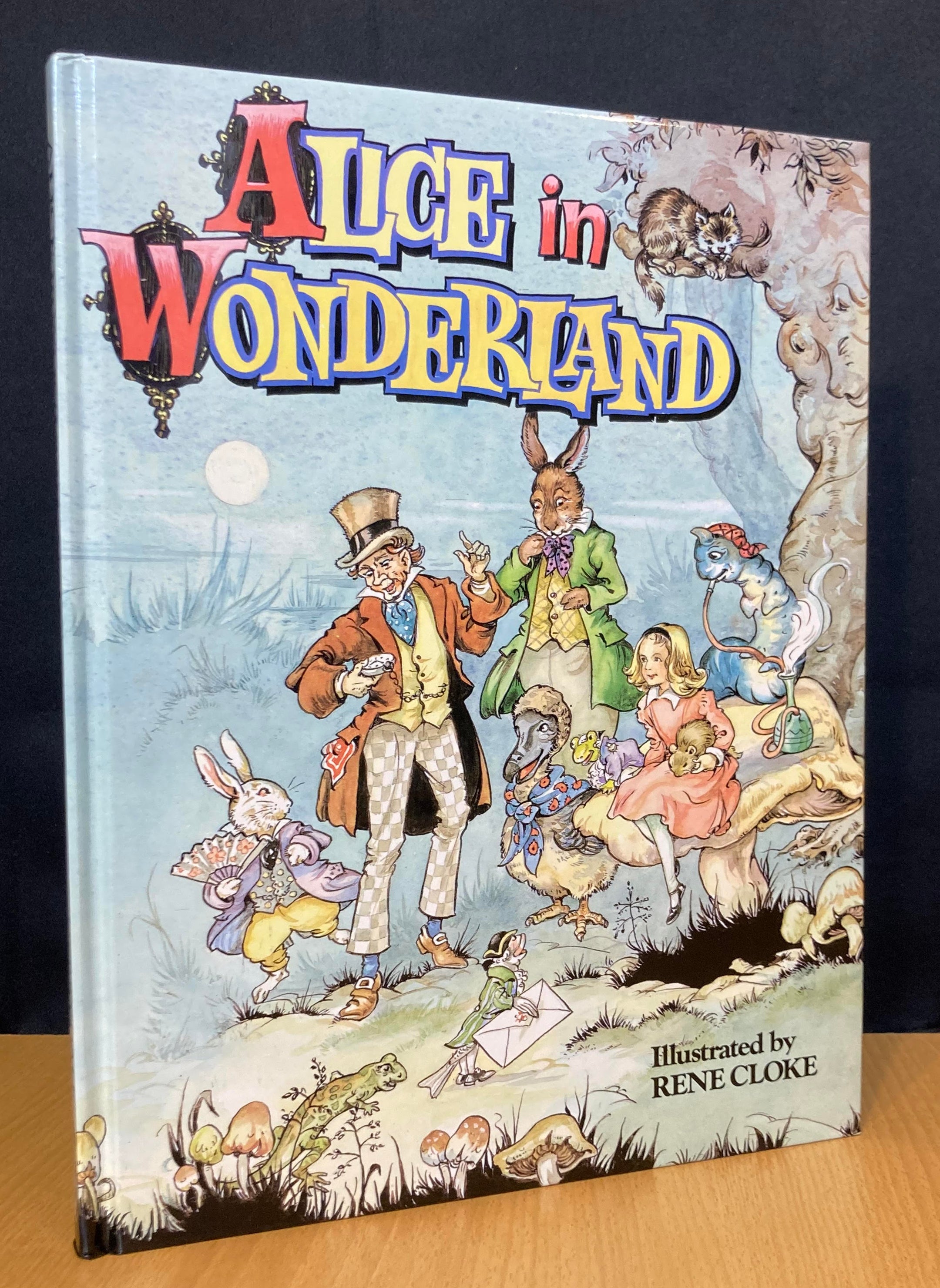 Cloke1.jpg?v=1716410400