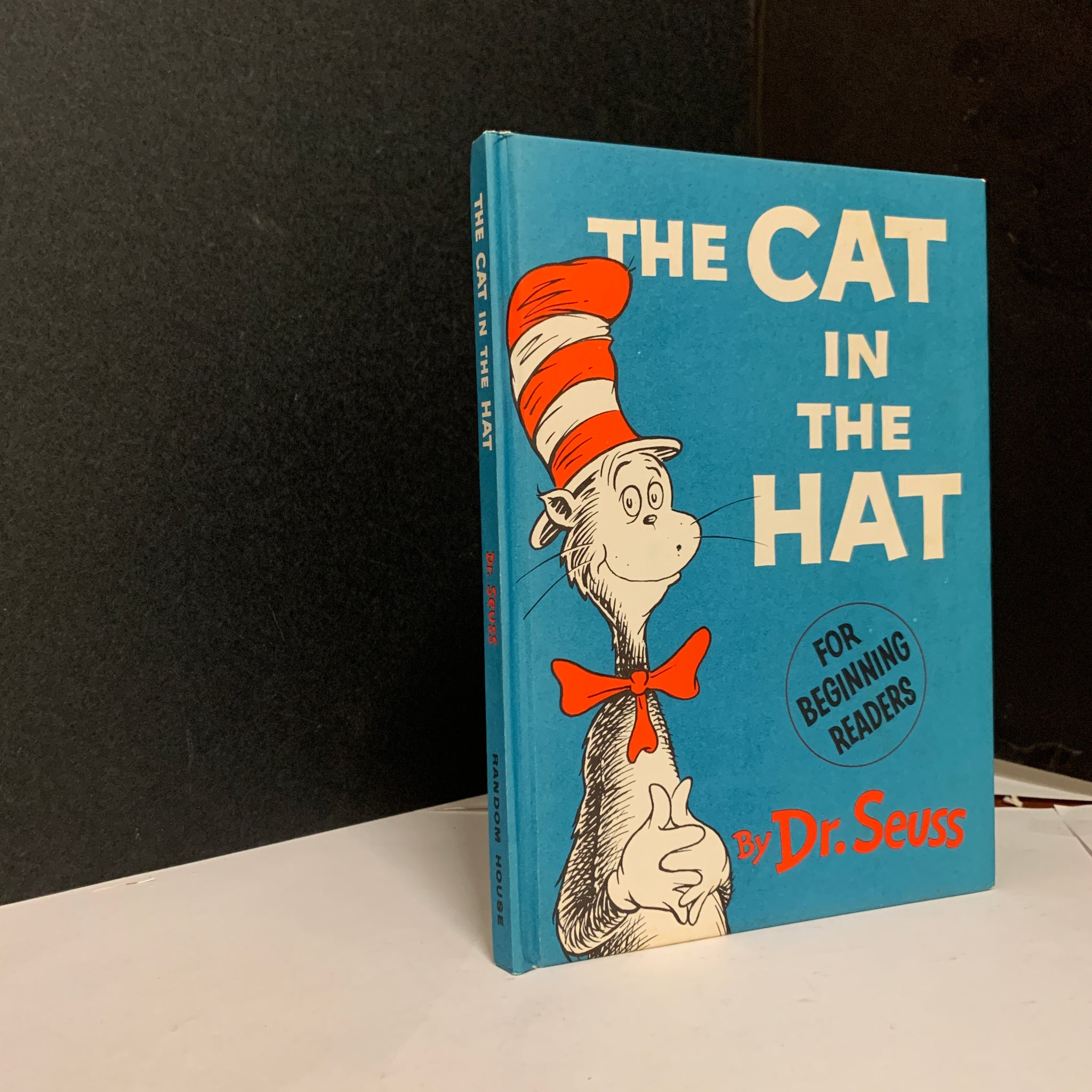 Stackinghat Book The Cat In The Hat Book Cover
